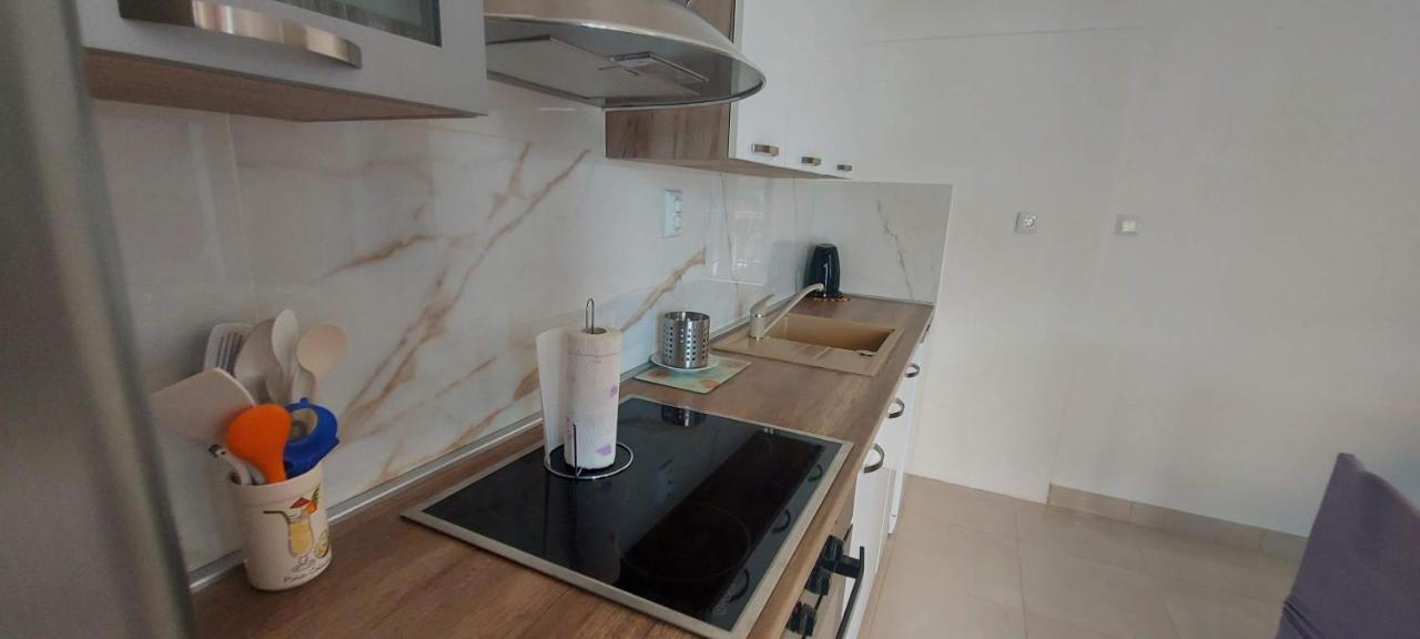 Apartment Grubisic Grebastica Luaran gambar
